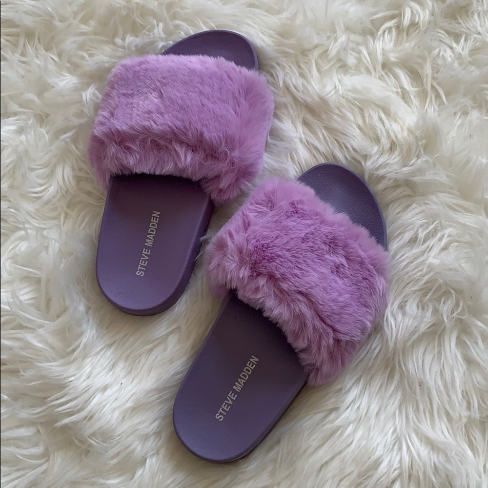 Steve Madden Purple Fuzzy Slides Sandals